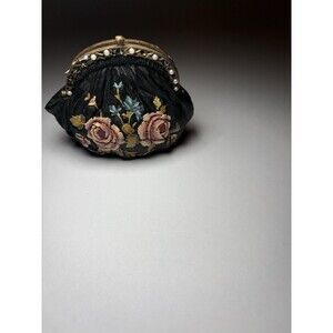 Nostalgia Figurines: VD230 Black Purse